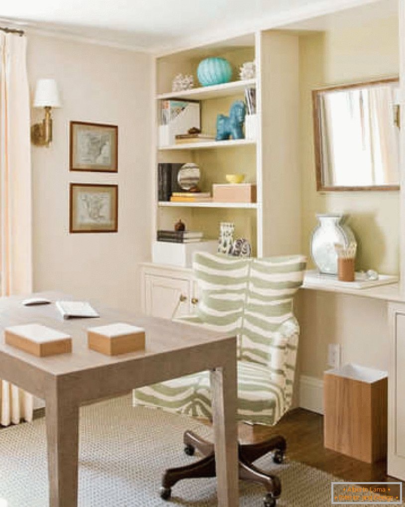 Home Office in colori crema