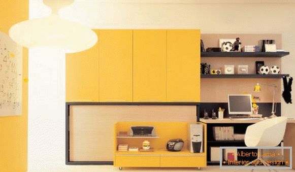 Ufficio in colore giallo