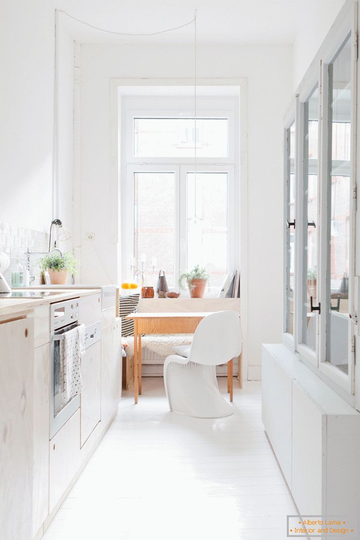 Design della cucina in un piccolo appartamento