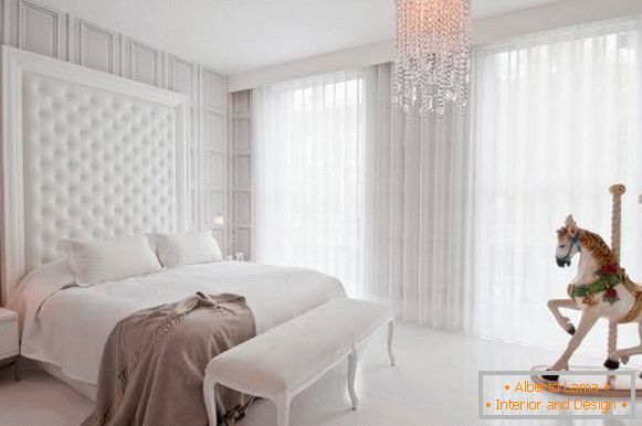 foto di design di lusso camera da letto bianca