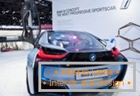 BMW ha annunciato il prezzo approssimativo della supercar ibrida i8 tanto attesa