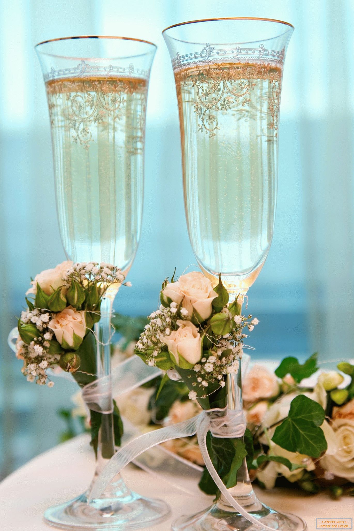 Occhiali da sposa con fiori artificiali