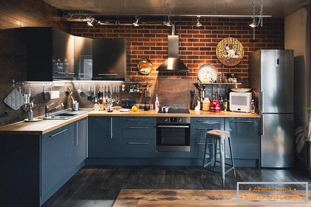 cucina ad angolo design in una casa privataфото