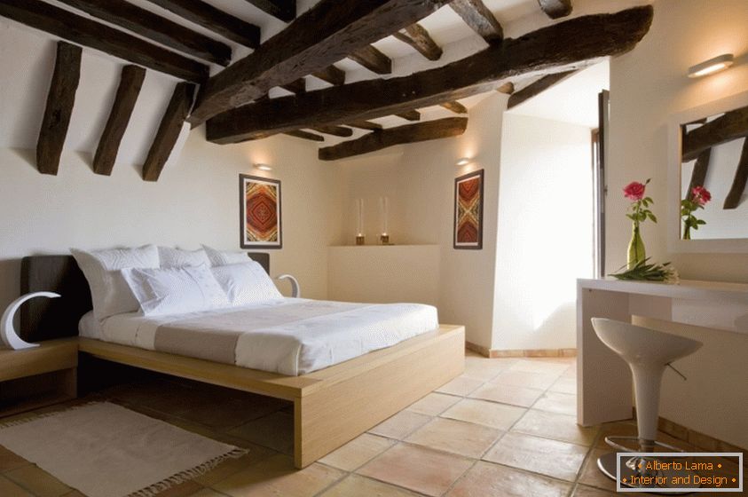 Progettazione di una camera da letto in stile provenzale