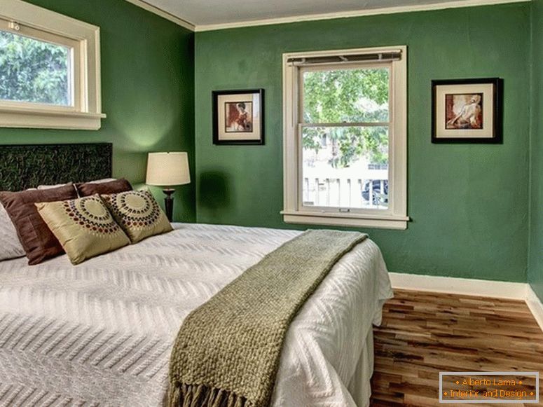 Elegante camera da letto nei colori verde