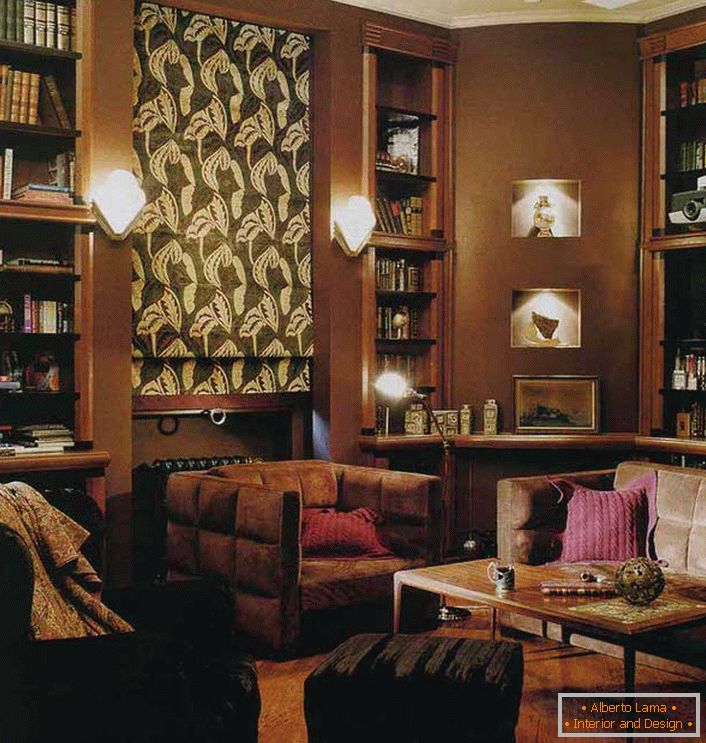 Elegante camera per gli ospiti nello stile dell'eclettismo. Luce silenziata e proiettore per gli appassionati del vecchio cinema.