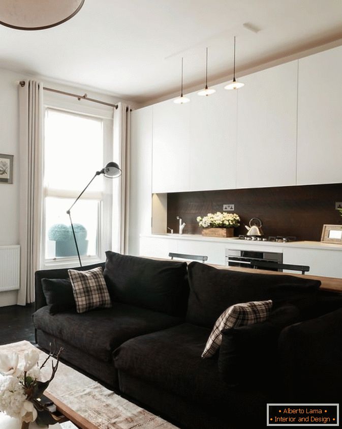 Cucina appartamento-studio in stile moderno