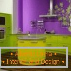 Design di elegante cucina verde e viola