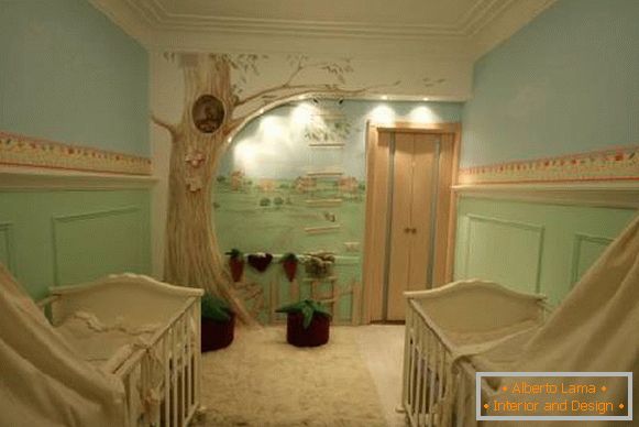 interno di una camera per bambini con due letti, foto 49