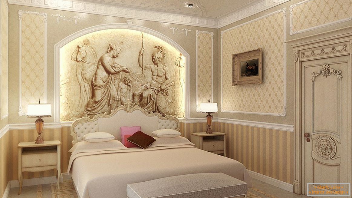 Camera da letto con un pannello sul muro