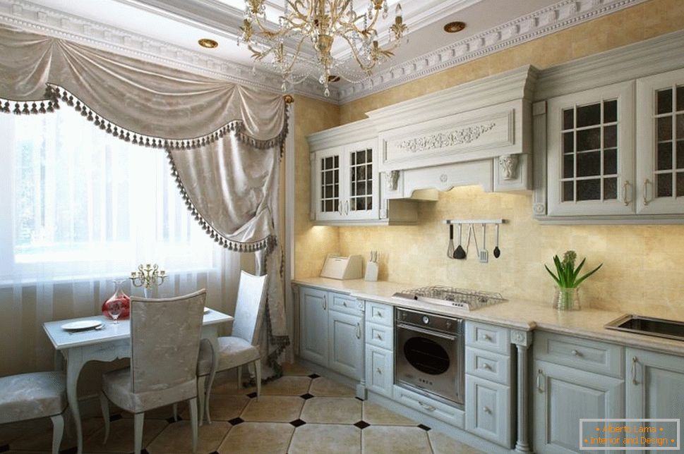Cucina in stile classico con baguette sul soffitto