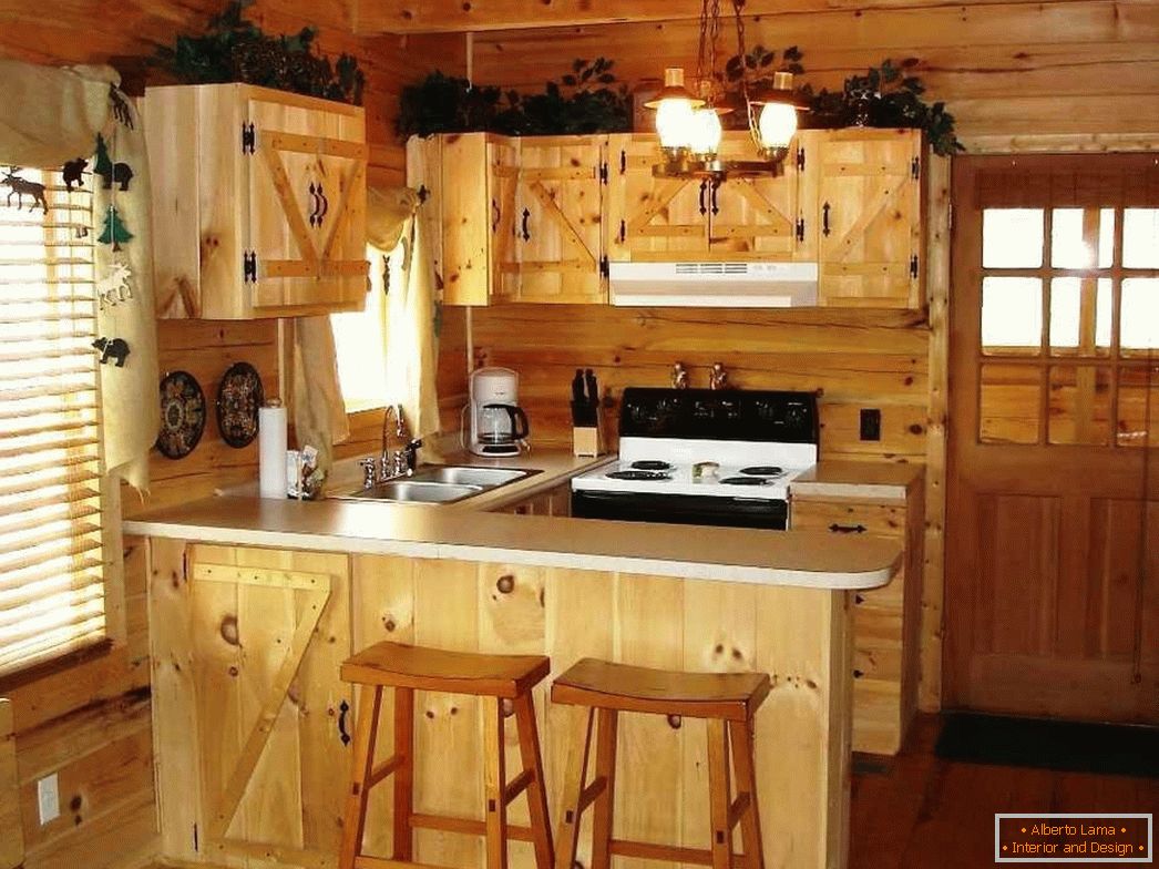 Mobili in legno in cucina
