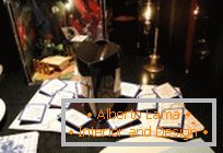 Interni: ristorante Alice nel Paese delle Meraviglie a Tokyo