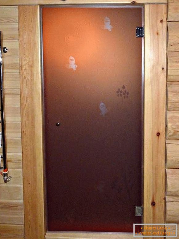 Scegliamo porte in vetro di alta qualità per sauna e bagno