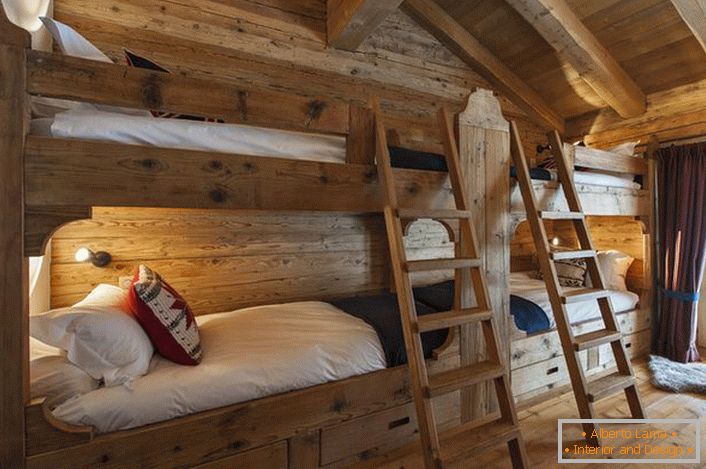 Camera per bambini in legno