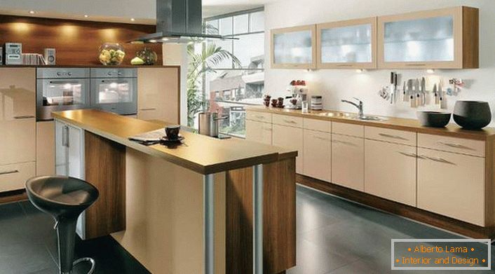 Mobili da cucina componibili permettono di organizzare armoniosamente una stanza di diverse dimensioni.