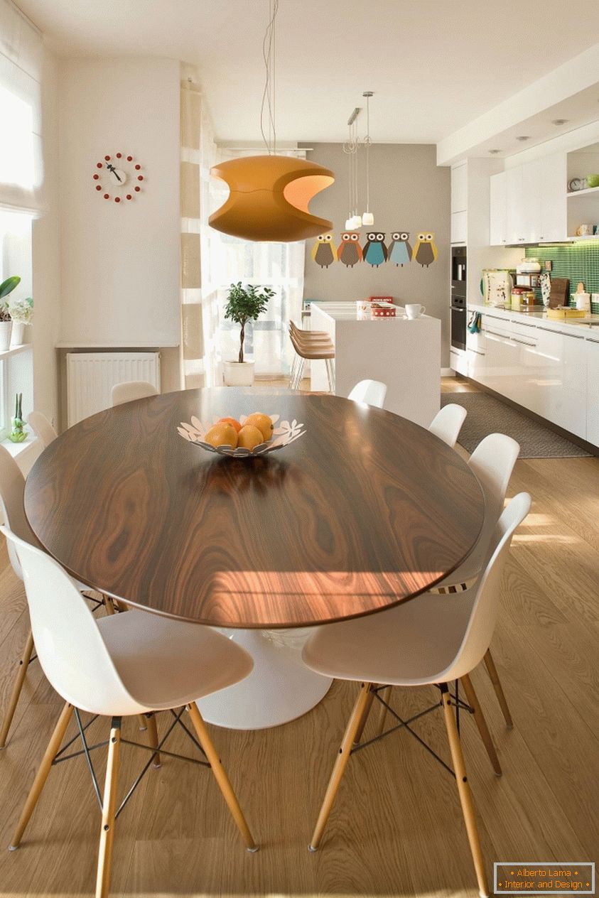 Design di tavolo in legno per cucina