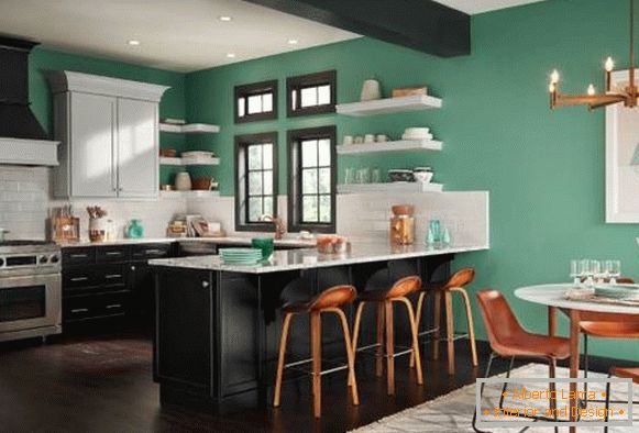 Dipingere le pareti dell'appartamento con vernice verde - una foto della cucina e del soggiorno