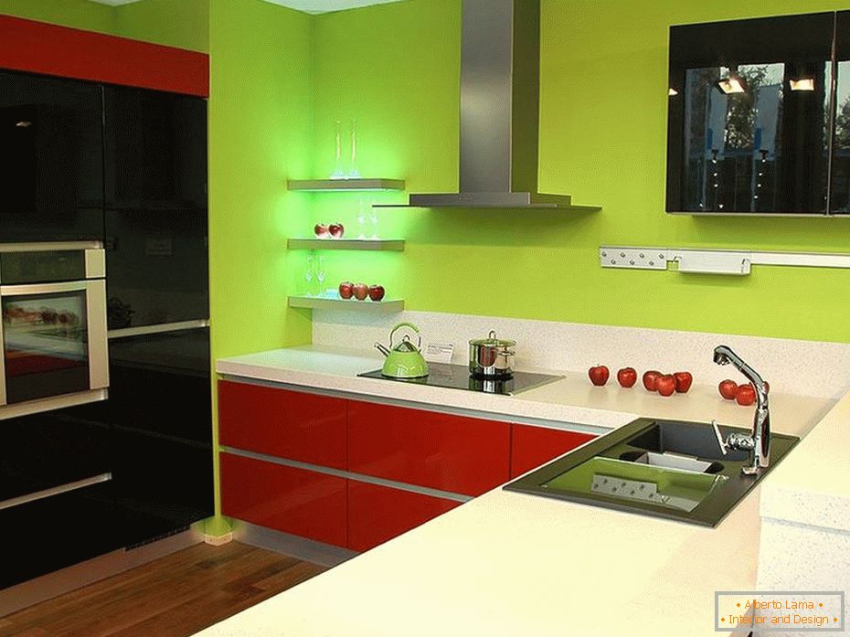 Cucina rossa e verde