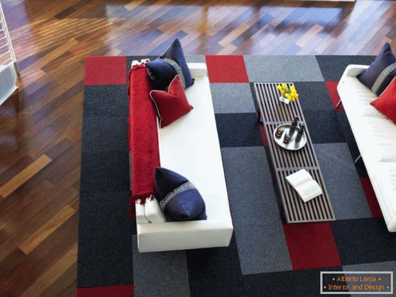 piazza-tappeto-tessere-soggiorno