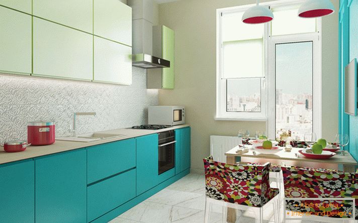 Esempio di interior design di una piccola cucina nella foto