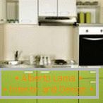 Cucina lineare verde
