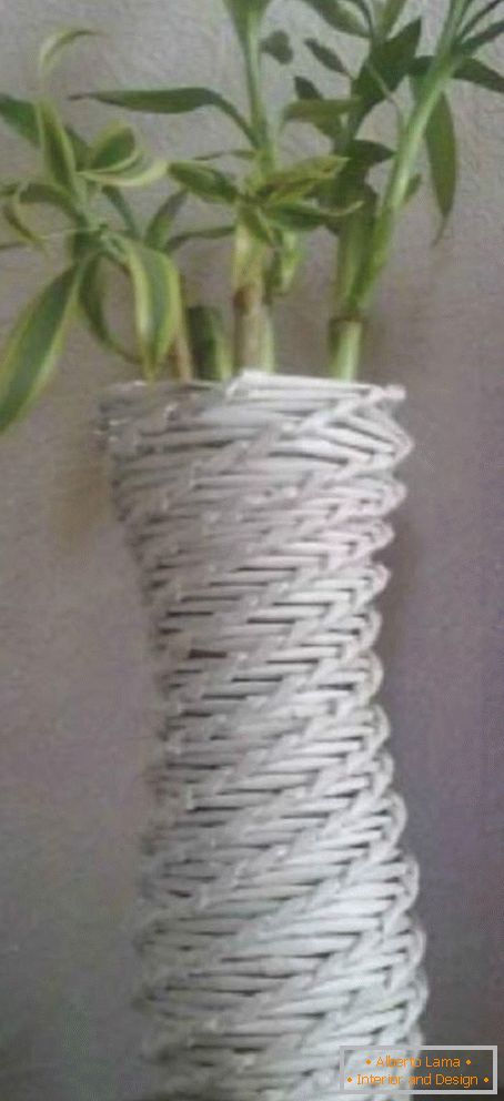 vaso esterno con le mani dal tubo, foto 11