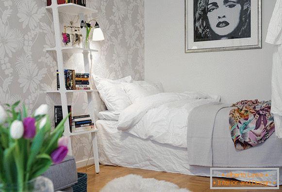 Interno di un piccolo appartamento svedese