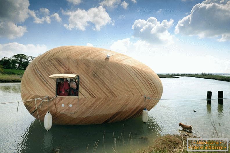 Casa galleggiante insolita Exbury Egg dallo studio PAD, gruppo SPUD e Stephen Turner