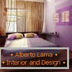 Camera da letto con interni color lavanda