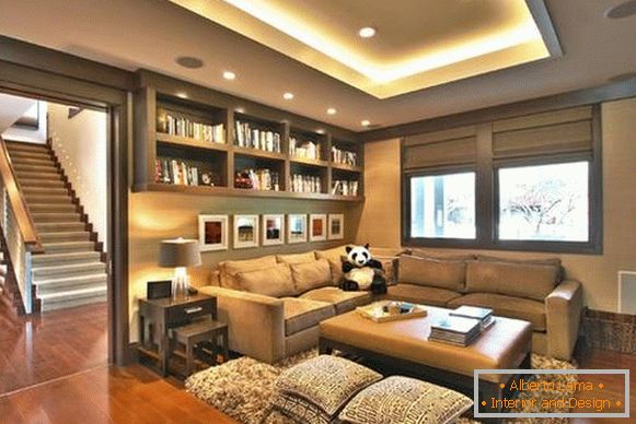 Illuminazione a LED a soffitto multilivello nel soggiorno