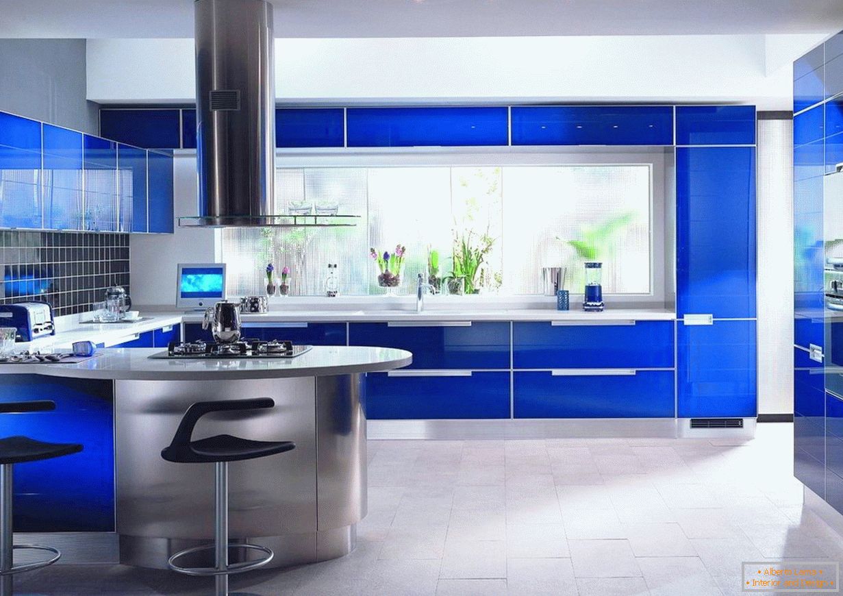 Facciate della cucina in blu