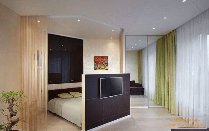 Progettazione di un appartamento di due stanze per una famiglia con un bambino - un interno di una camera da letto di una sala