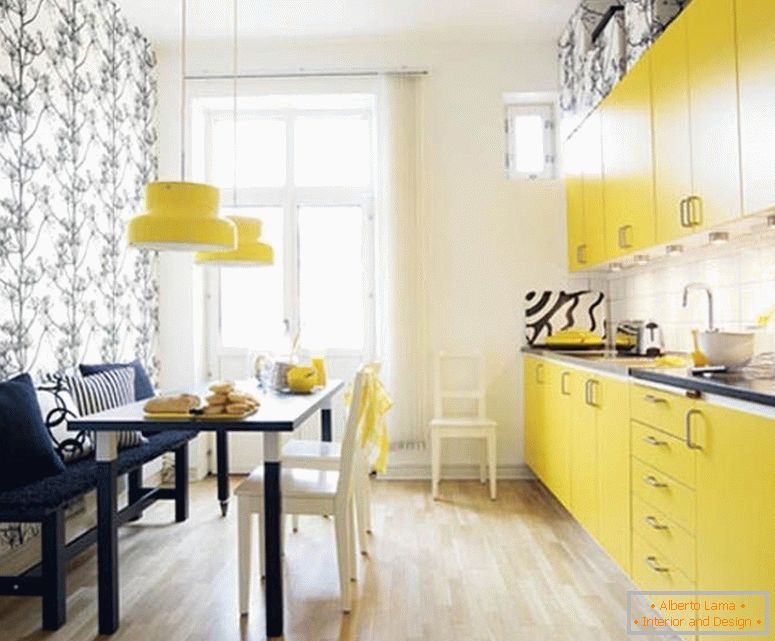 Cucina in colore giallo