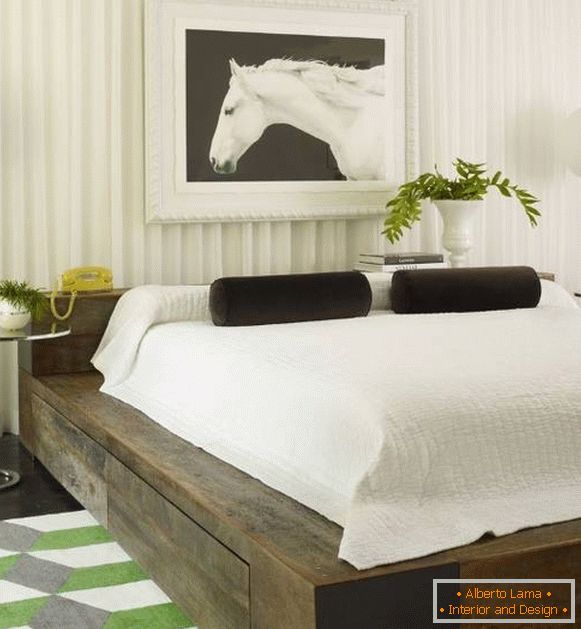 Camera da letto design moderno 2016 in bianco e con un arredamento insolito