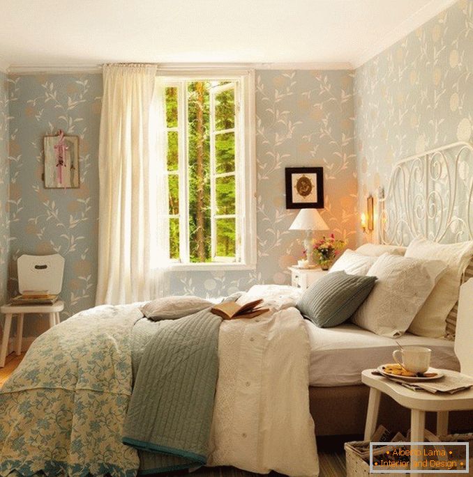 Camera da letto in stile rustico