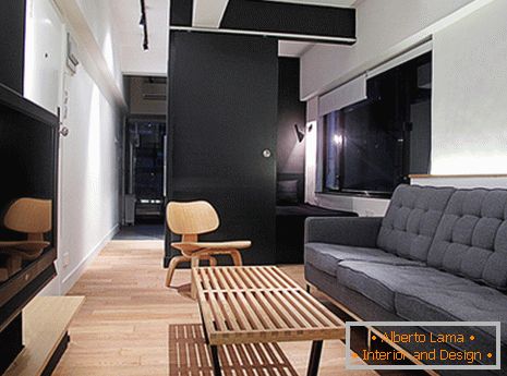 Progetto di un minuscolo appartamento in bianco e nero