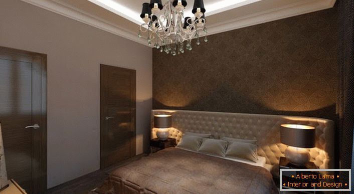 Camera da letto in stile Art Deco con la giusta illuminazione. La luce soffusa crea un'atmosfera di privacy e romanticismo nella stanza.