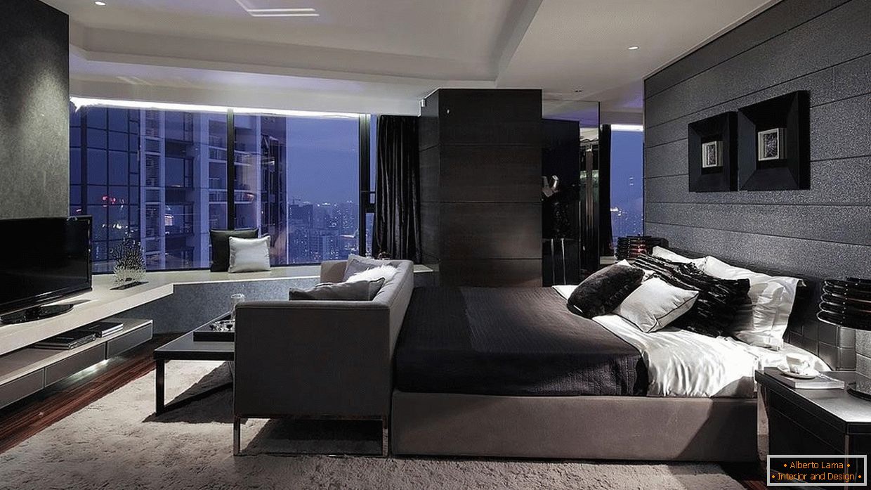 Stile high-tech in una camera da letto con una finestra panoramica