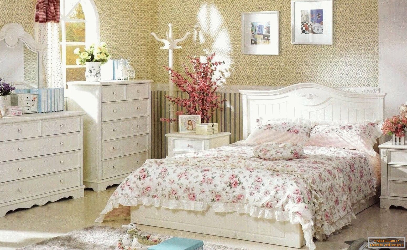 Camera da letto giallo-rosa