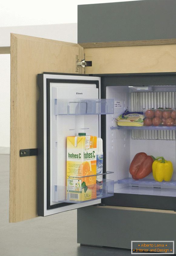 Mini frigo incorporato