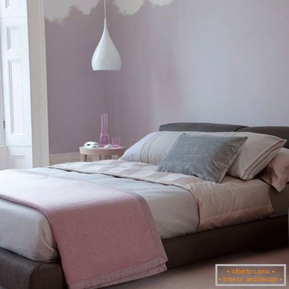 Camera da letto rosa pastello