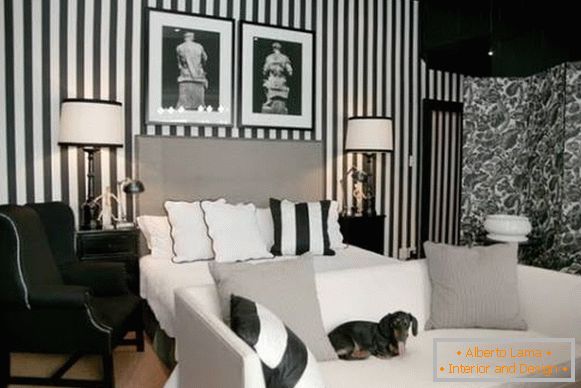 Decorazioni in bianco e nero e carta da parati per la camera da letto