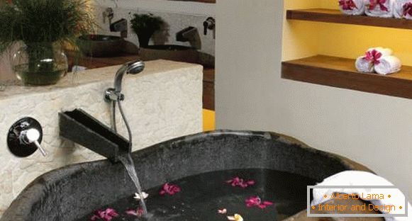 Lavandino del bagno in stile giapponese