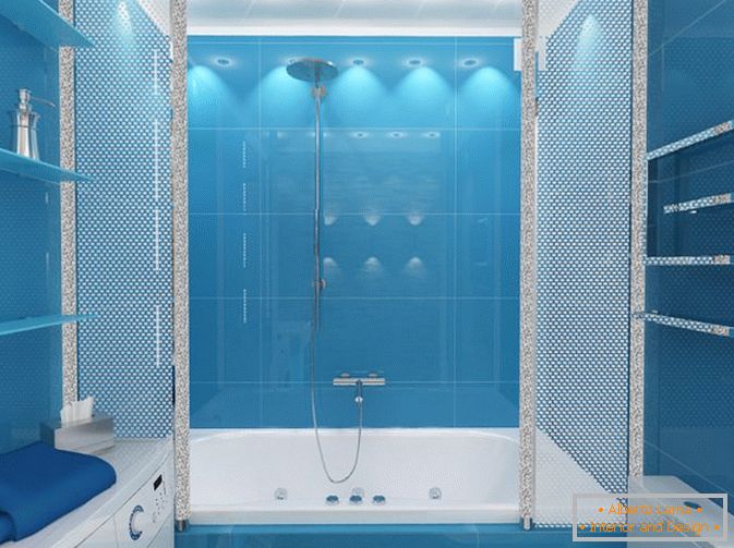 Design lussuoso del bagno nei toni del blu
