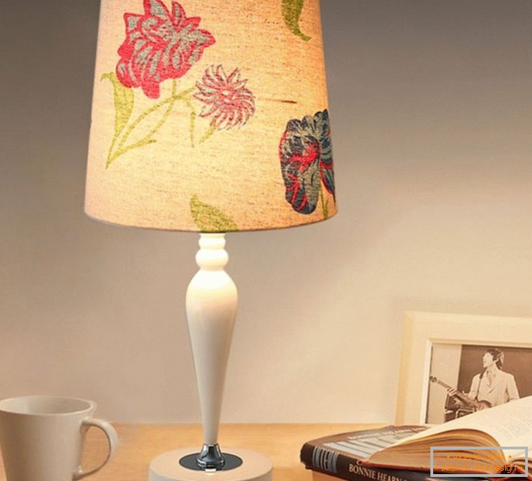 immina-moderno-tavolo-lampada-chiara della resina-lino-paralume-LED-luci-Homa-decor-regalo-per-girl-oscuramento