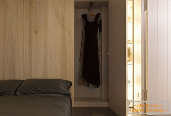 Camera da letto in un piccolo monolocale