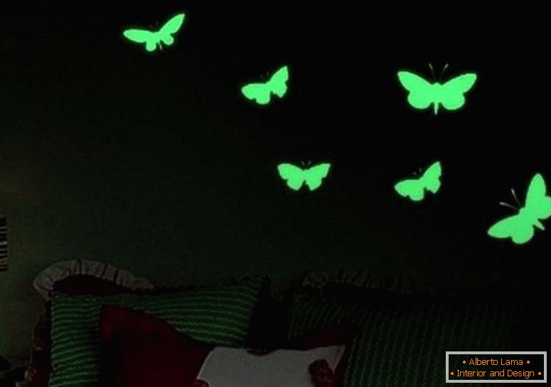 Farfalle sul divano