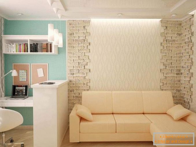 Progetto di 1 camera appartamento Krusciov - foto con un divano ad angolo