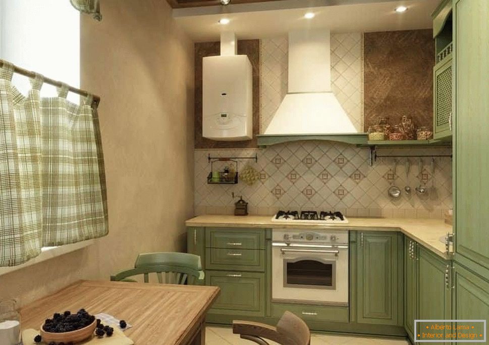 Cucina ad angolo in stile rustico con un grembiule di piastrelle e pareti dipinte